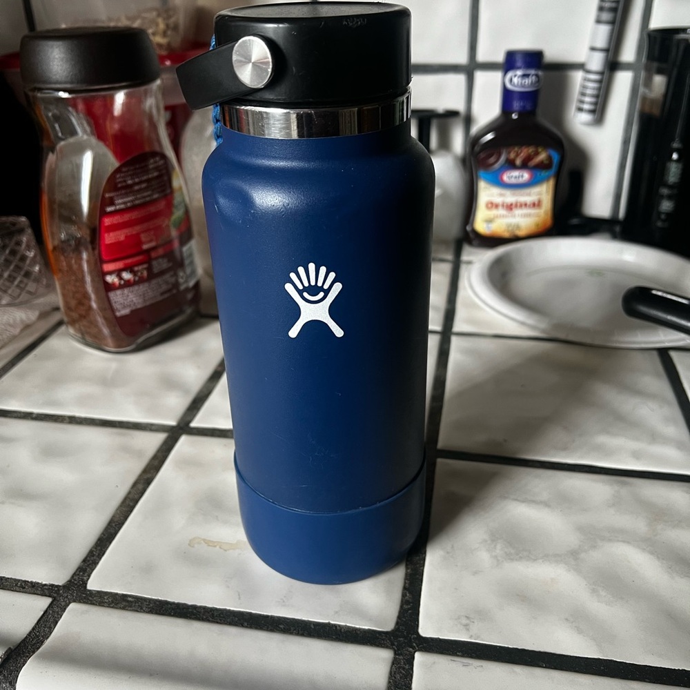 Hydro Flask Blue Water Bottle